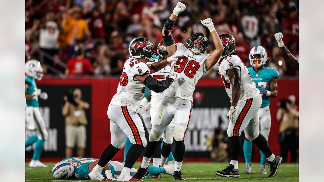 Scenes from Bucs first preseason game, beat Dolphins 26-24