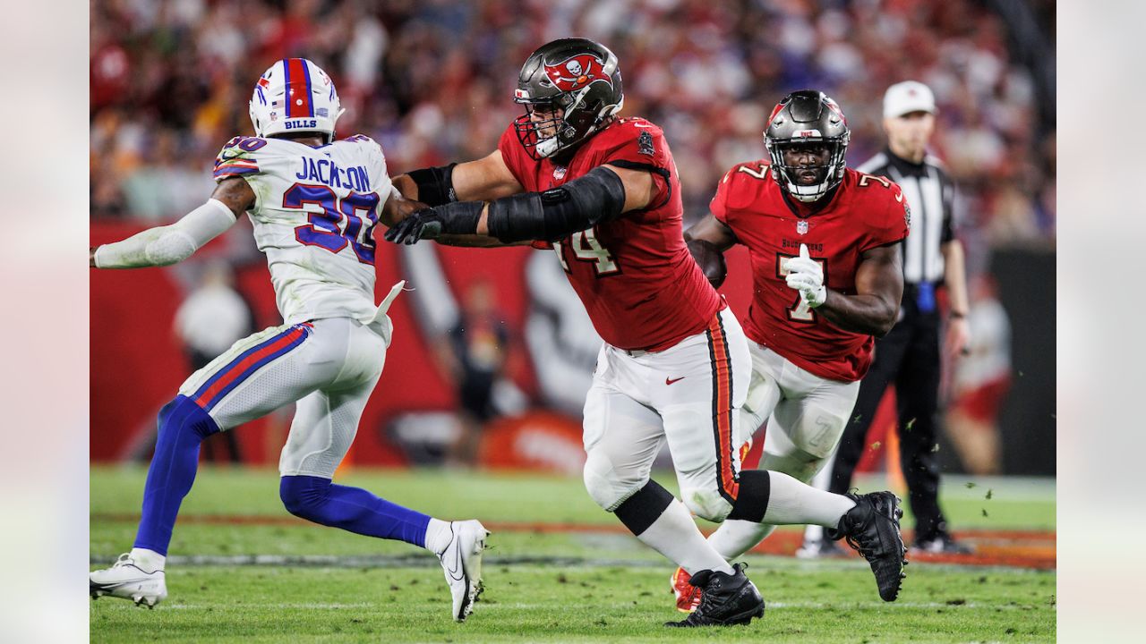 Tampa, USA. 02nd Feb, 2021. Tampa Bay Buccaneers guard Ali Marpet walks  between drills during NFL football practice, seen here in an image released  to the media by the NFL, Tuesday, Feb.