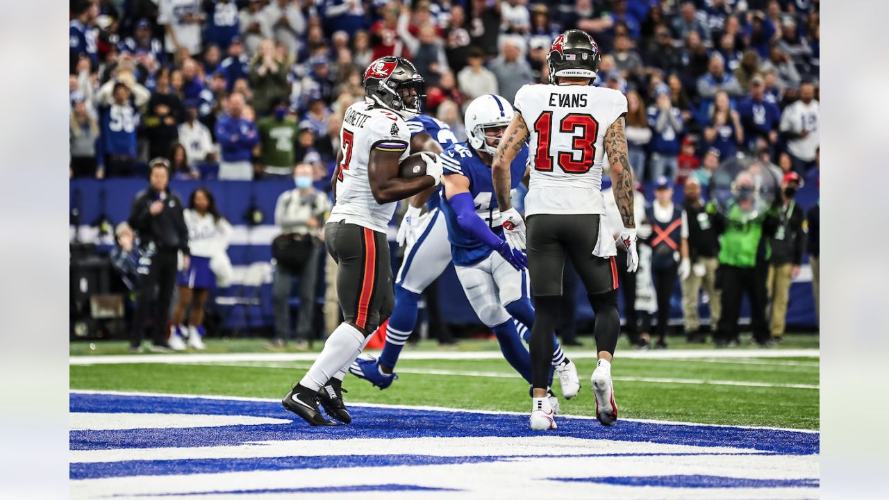 HIGHLIGHTS: Buccaneers Defeat Indianapolis Colts 38-31 in Week 12