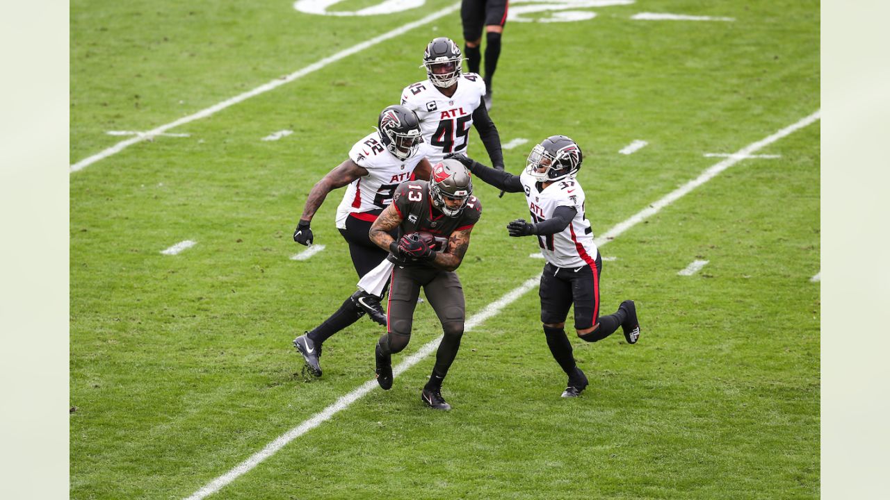 Falcons beat Bucs, clinch NFC's No. 5 seed - Statesboro Herald