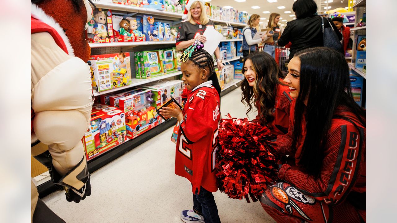 The Tampa Bay Buccaneers hosted 100 kids from East Tampa