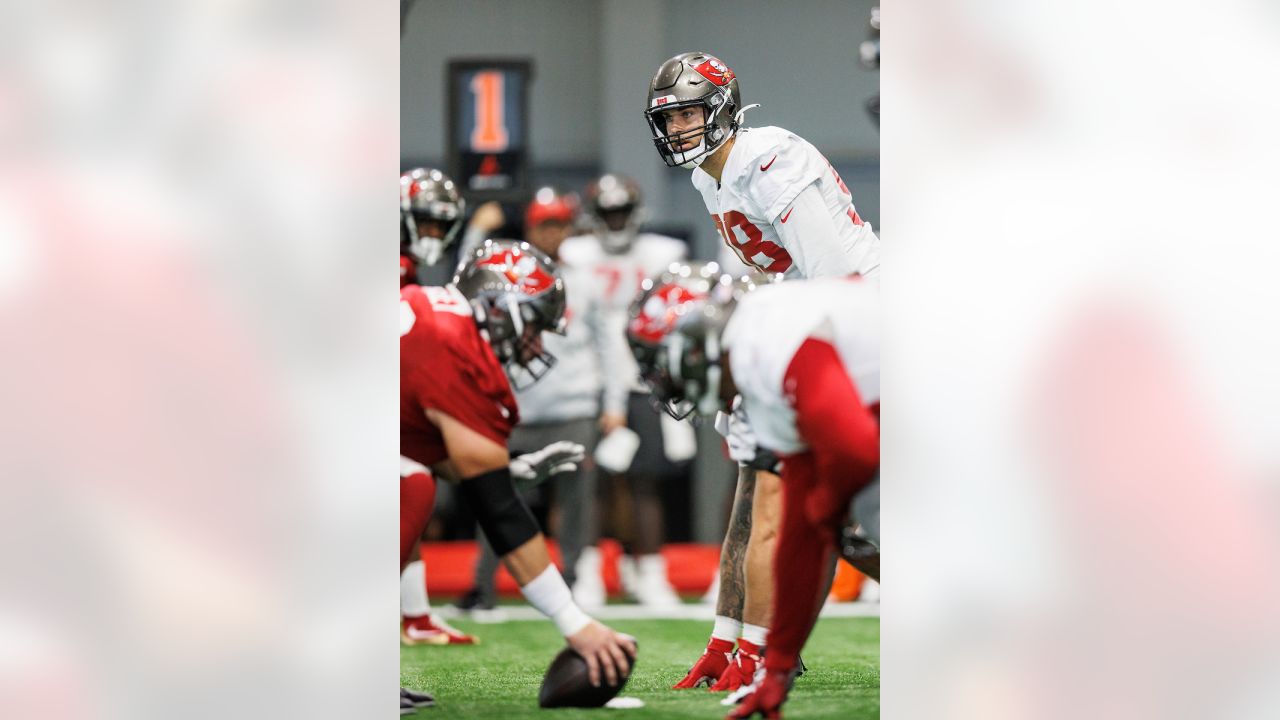 Tampa Bay Buccaneers linebacker Anthony Nelson (98) walks the