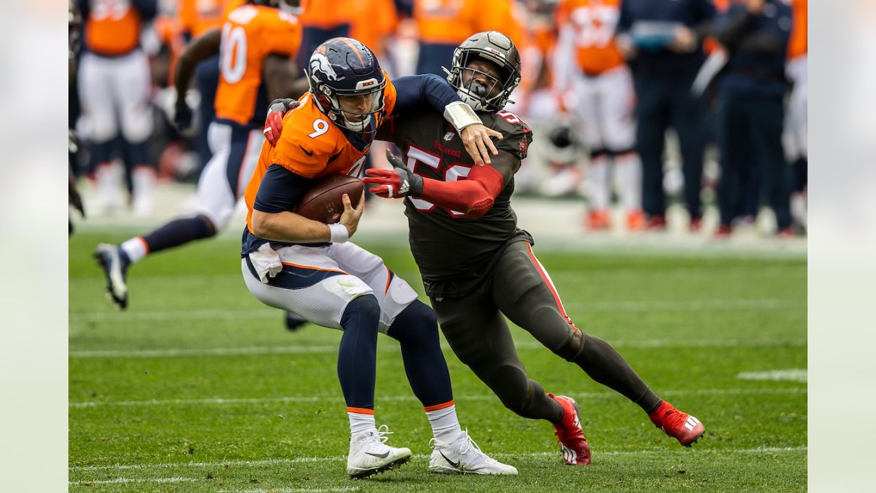 Ex-Bronco Shaq Barrett returns to Denver with Buccaneers - The San Diego  Union-Tribune