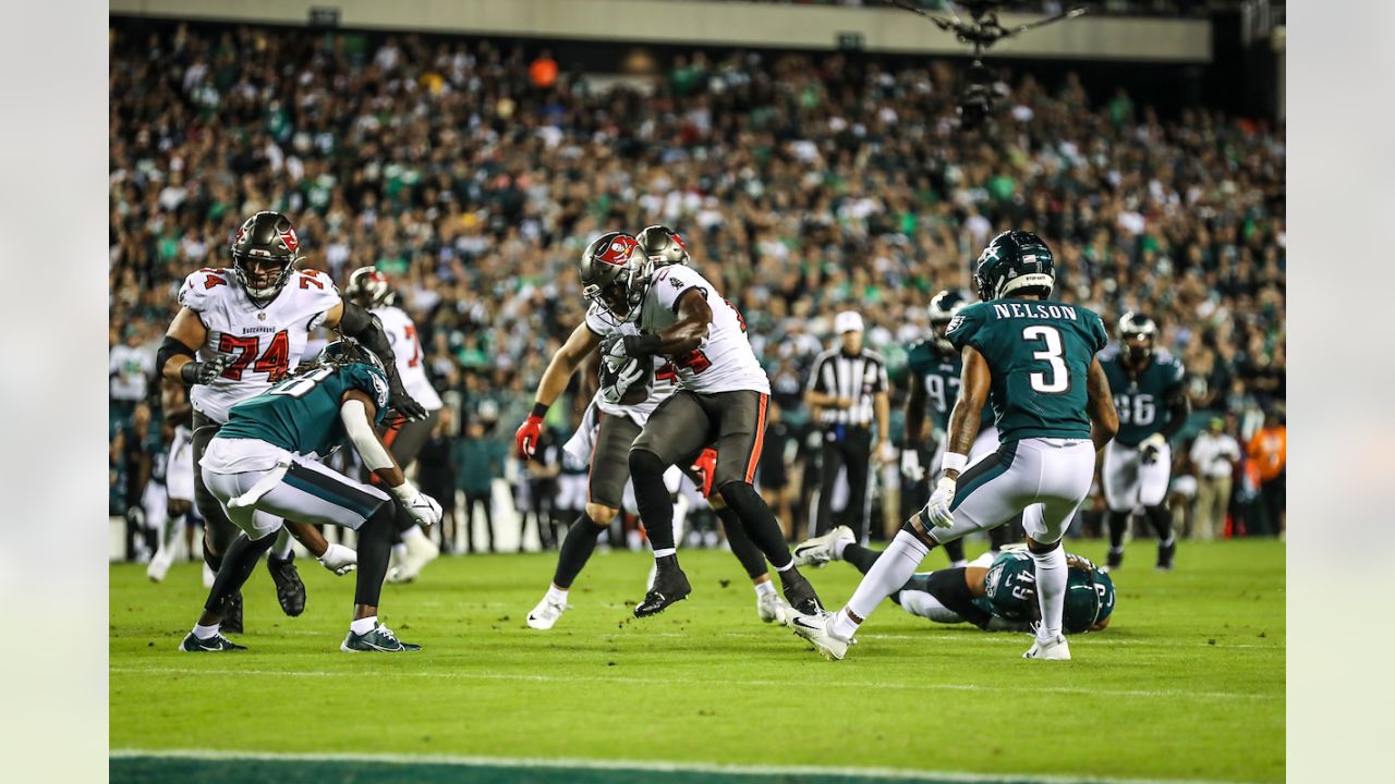 Tampa Bay Buccaneers 28-22 Philadelphia Eagles: Tom Brady and the Bucs hold  off late Philly comeback to claim road win, NFL News