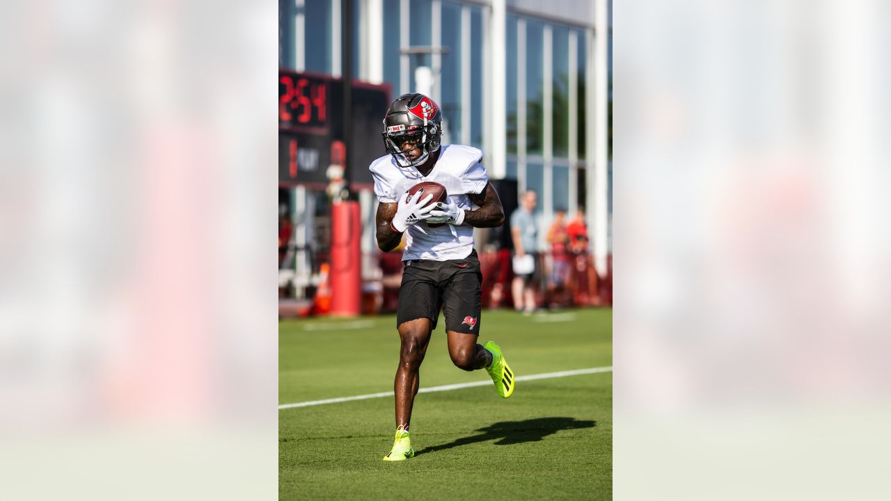 Buccaneers rookie Jaelon Darden continuing to learn, progress every day -  Bucs Nation