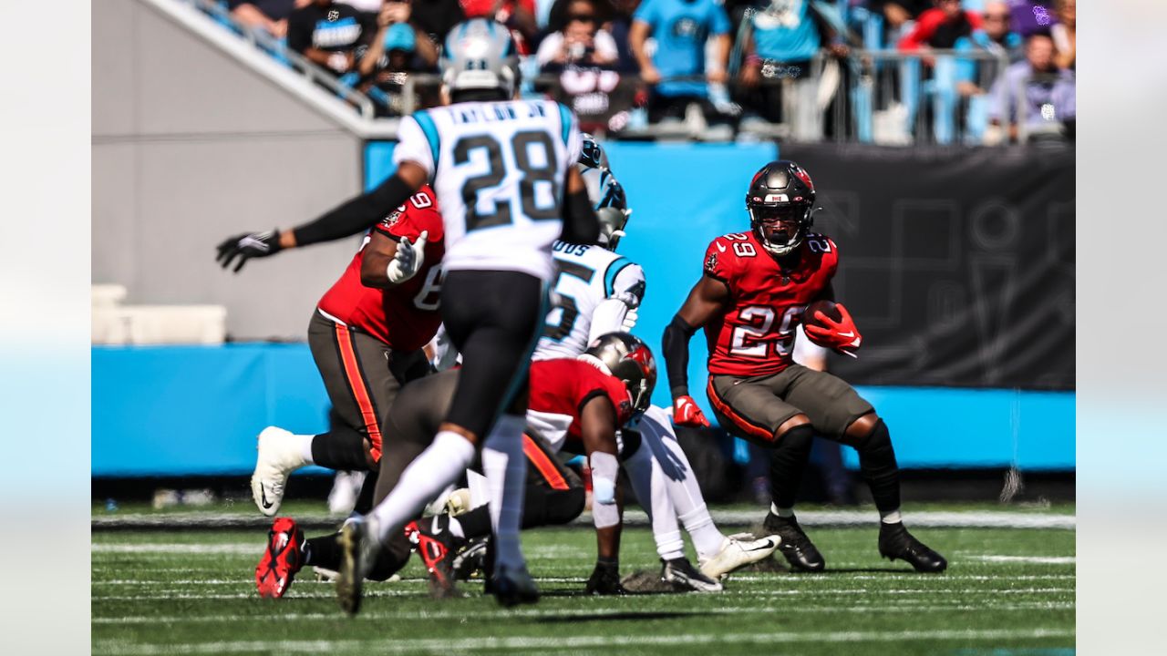 Buccaneers vs. Panthers score: Tampa Bay stifles Carolina offense, pulls  away in second half of victory 