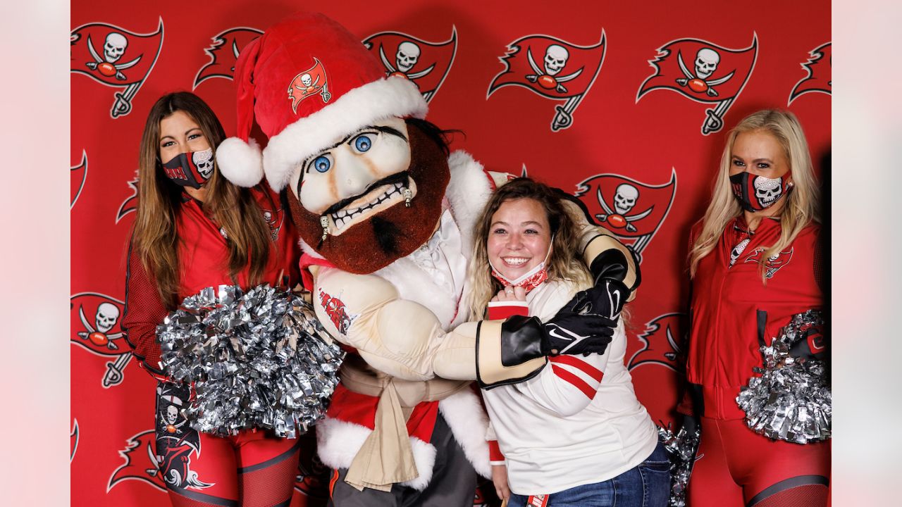 Tampa Bay Buccaneers - Merry Christmas, from our Krewe to yours! 