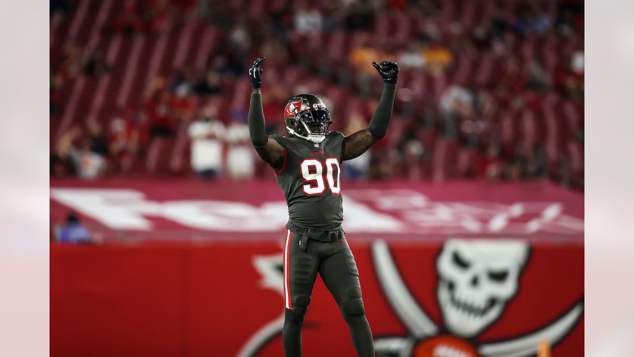 Buccaneers Fall in Primetime to the Los Angeles Rams 27-24