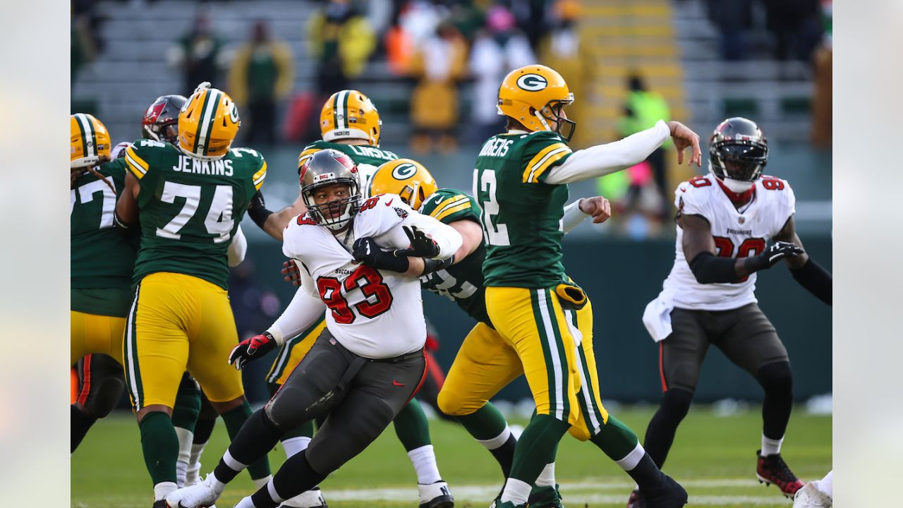 The Recorder - Road warriors: Bucs win 31-26 at Green Bay, reach Super Bowl