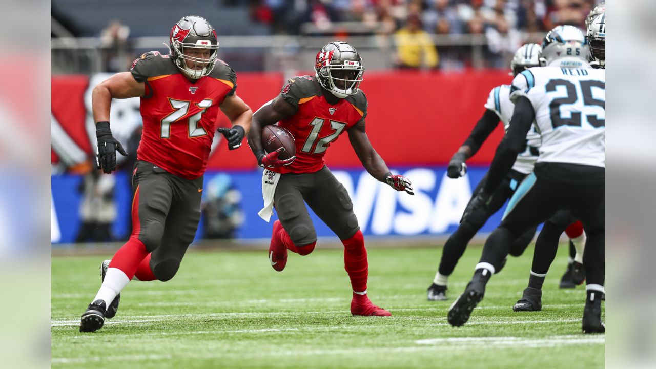 Panthers Defeat Buccaneers 37-26 in London in Week 6