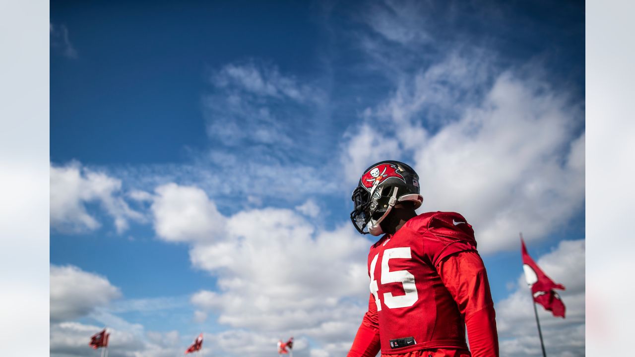 Canada's Antony Auclair part of Buccaneers team prepping to face K.C. in  Super Bowl