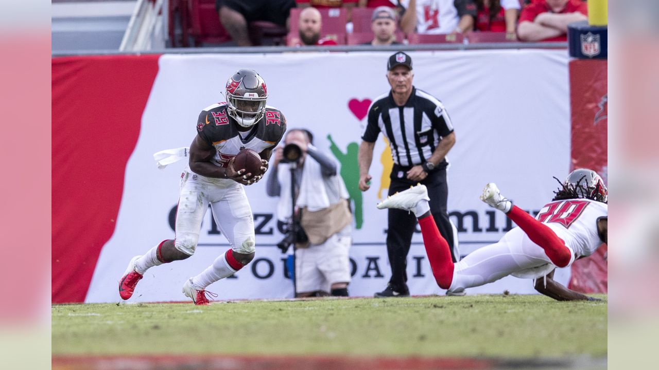 Bucs defensive line puts together its best collective game in 27-9 win over  49ers