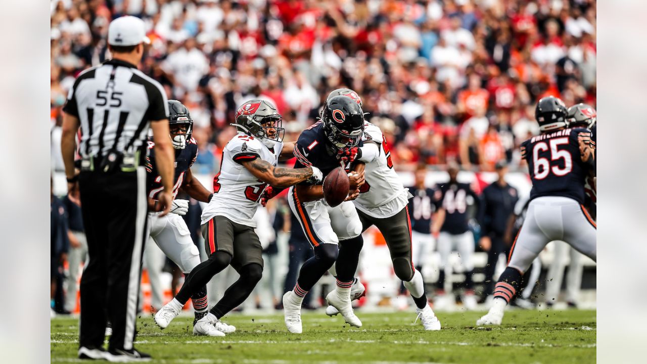 Final Score - Bucs Defeat Chicago Bears 38-3 in Week 7 2021