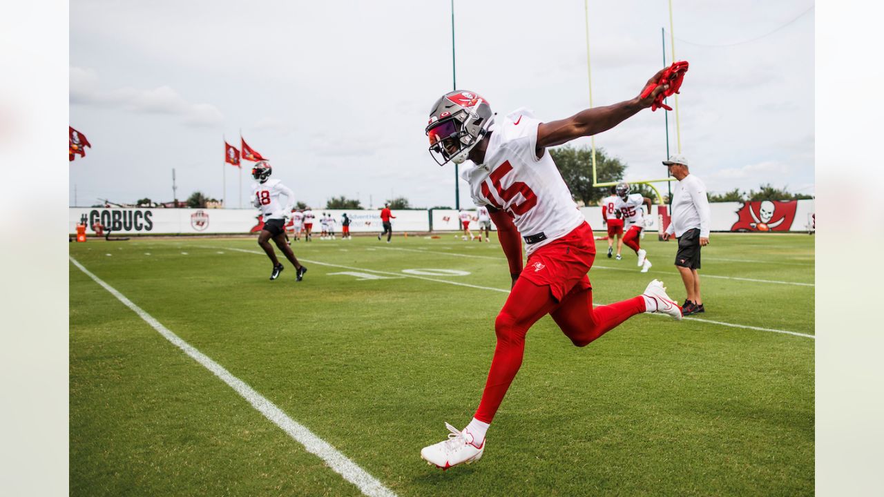 Bucs' Rakeem Nunez-Roches is talking trash and backing it up