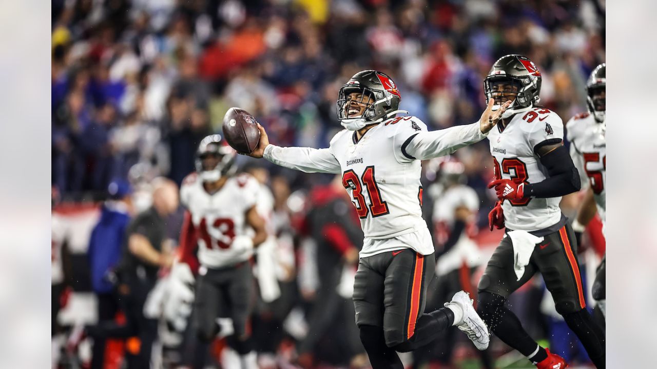 Notes and stats from the Bucs 19-17 win over the Patriots - Bucs Nation