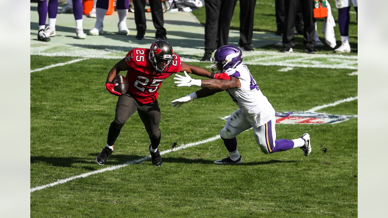 Final Score - Bucs Defeat Minnesota Vikings 26-14