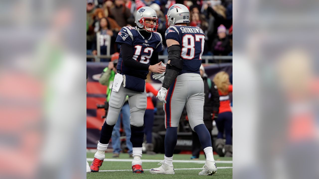 With another TD pass from @tombrady to @gronk, the pair would tie