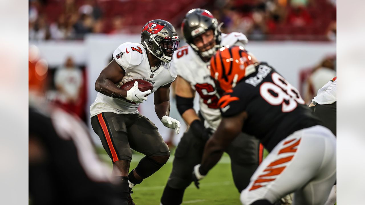 Bengals defense shines in preseason opening win over Buccaneers