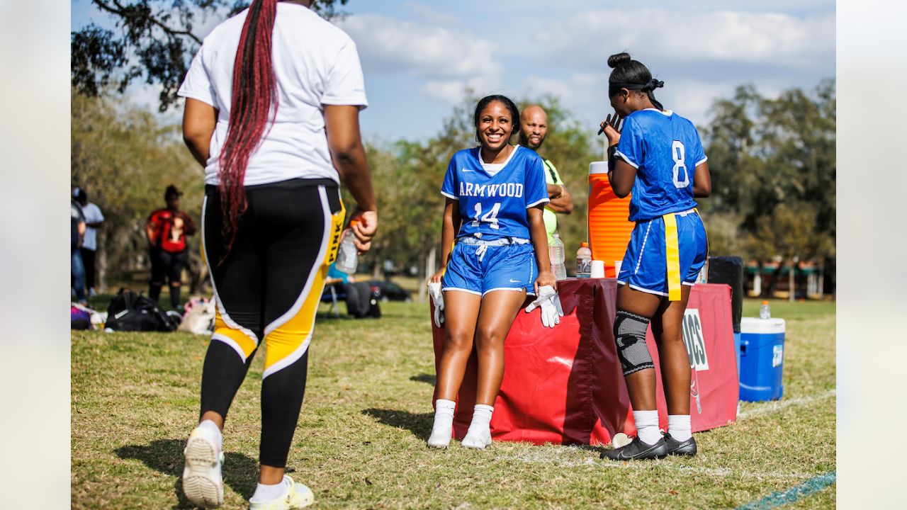 All-girls flag football league officially kicks off in the South Bay –  Daily Breeze