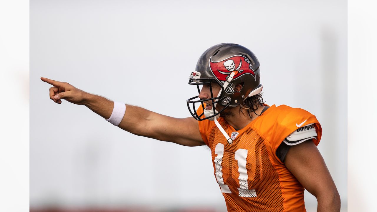 TAMPA, FL - JUL 26: Alex Cappa (65) goes thru a drill during the Tampa Bay  Buccaneers Training Camp on July 26, 2021 at the AdventHealth Training  Center at One Buccaneer Place