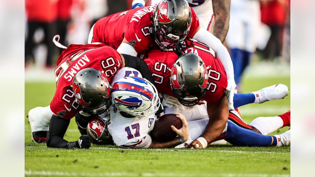 Bills fall to Bucs 33-27 in overtime thriller