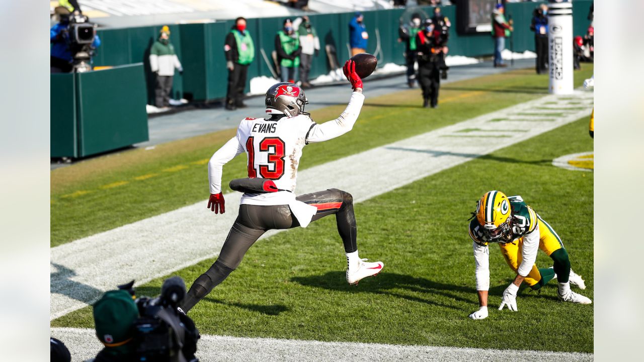 PACKERVILLE, U.S.A.: NFC Championship — Bucs at Packers