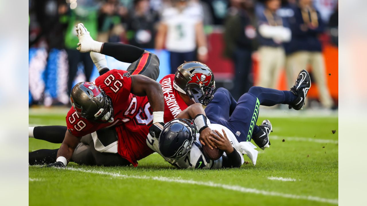 Buccaneers Defeat Seattle Seahawks in Week 10