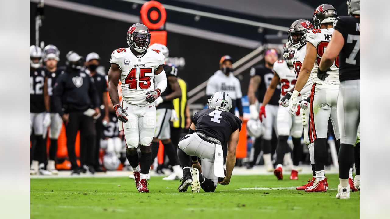 Live: Buccaneers pull away from Raiders in 45-20 win