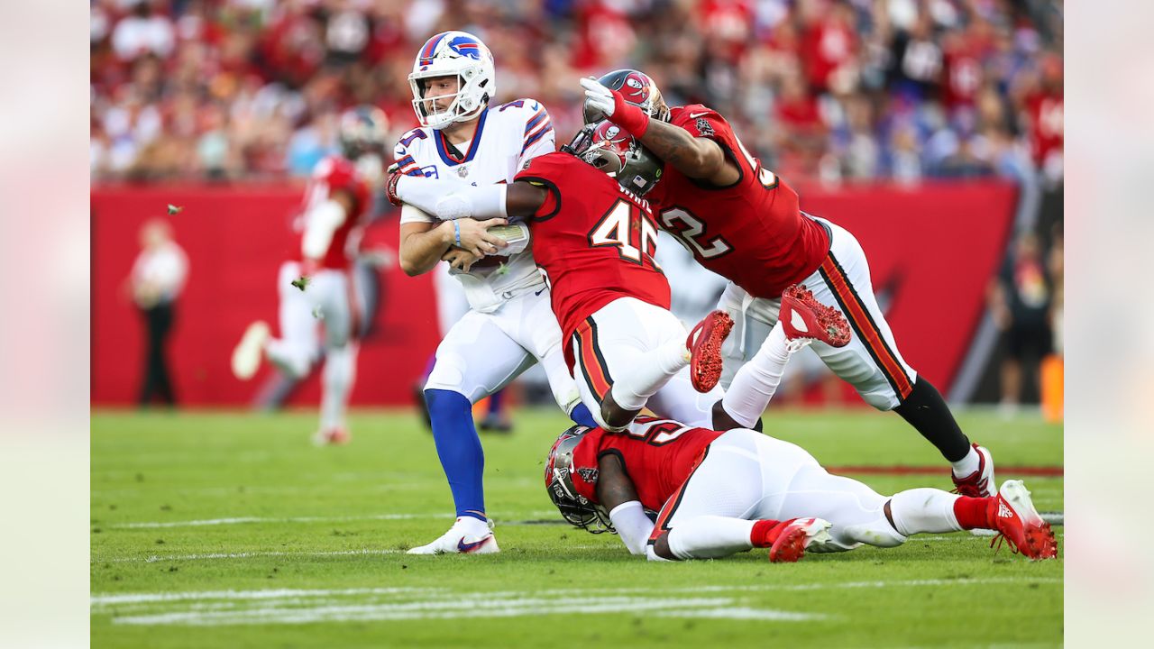 HIGHLIGHTS: Buccaneers Defeat Buffalo Bills 33-27 in Overtime in Week 14