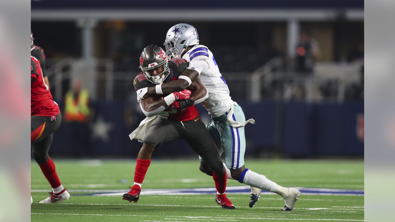 Dallas Cowboys: Can Jameill Showers finally crack the 53-man roster?