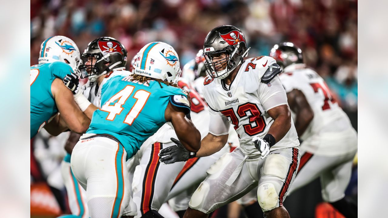 Miami Dolphins linebacker Darius Hodge (41) fakes a blitz before dropping  back in coverage during an NFL football game against the Tampa Bay  Buccaneers, Saturday, Aug. 13, 2022 in Tampa, Fla. The