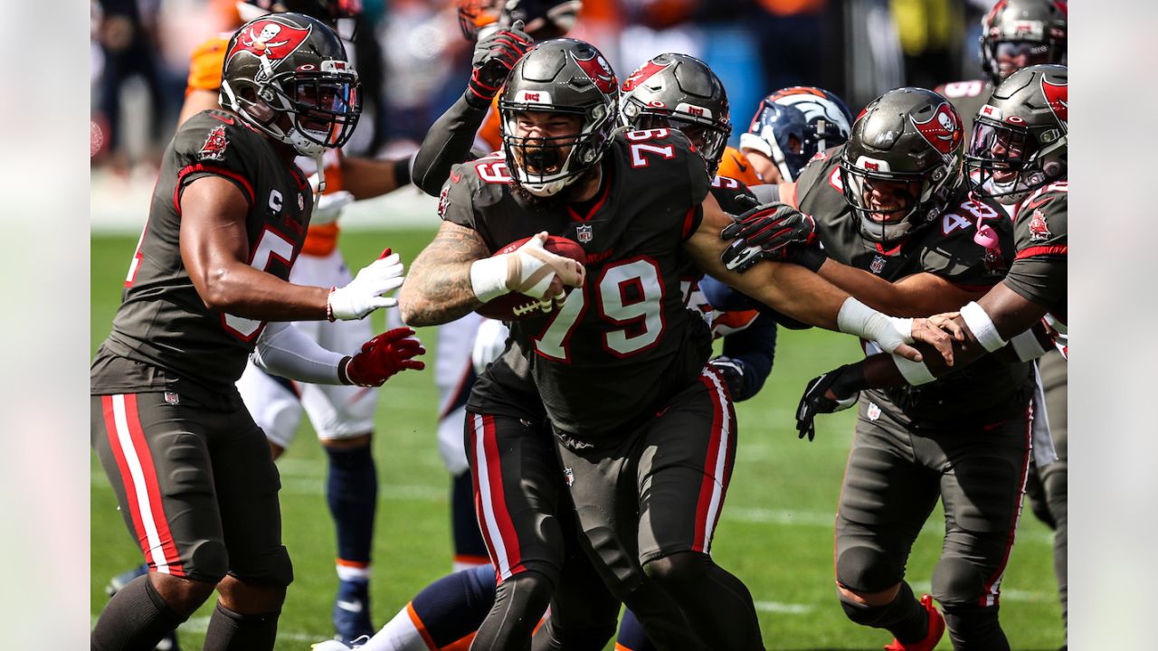 HIGHLIGHTS: Buccaneers Defeat Broncos 28-10 in Week 3