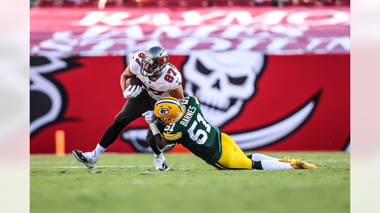 Bucs Defeat Green Bay Packers 38-10 in Week 6