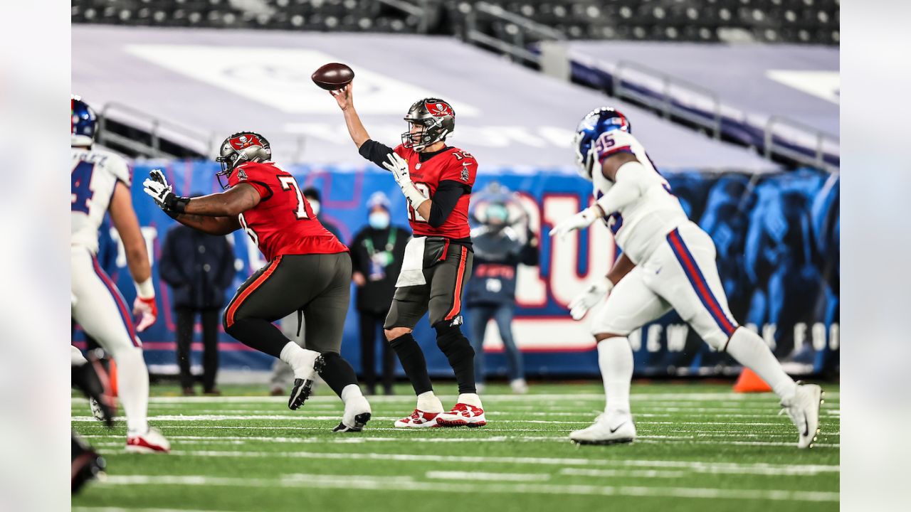 Tampa Bay Buccaneers QB Tom Brady Mic'd Up vs. New York Giants, Week 11 2021