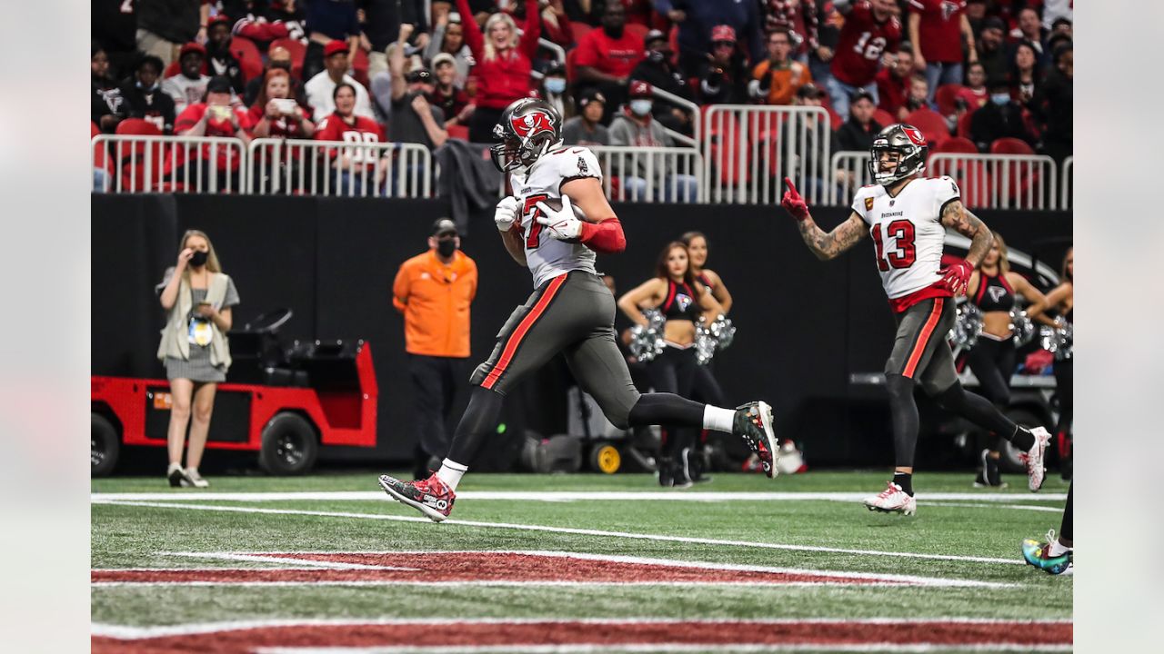 Buccaneers at Falcons recap: Four touchdowns for Tom Brady in 30-17 win -  Bucs Nation