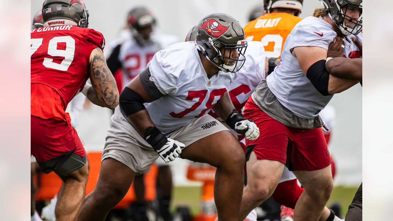 Buccaneers' Tristan Wirfs opens up about seeing psychologist over