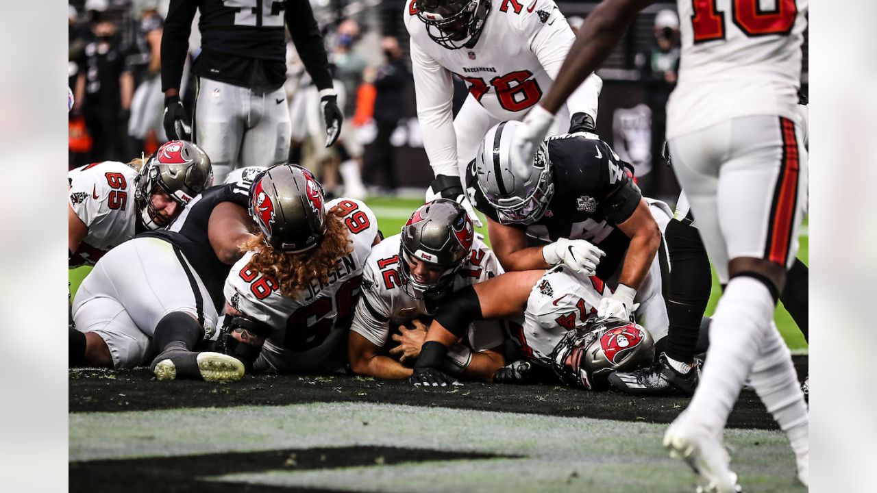 Bucs 45, Raiders 20: Studs, duds from Tampa Bay's Week 7 win