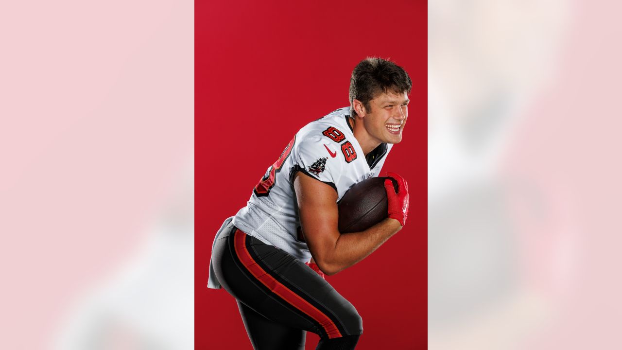 June 12, 2023, Tampa, Florida, USA: Tampa Bay Buccaneers tight end Cade  Otton (88) attends the