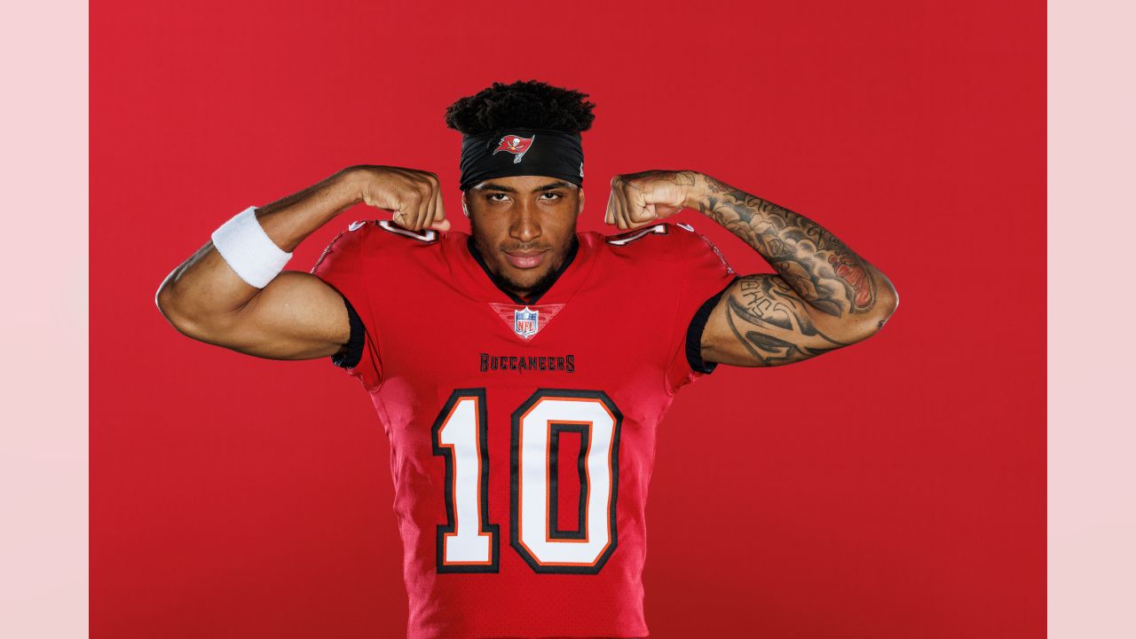 Tampa Bay Buccaneers tight end Kemore Gamble at the NFL football team's  rookie training camp practice Saturday, May 13, 2023, in Tampa, Fla. (AP  Photo/Chris O'Meara Stock Photo - Alamy