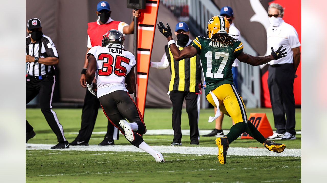 Bucs Defeat Green Bay Packers 38-10 in Week 6