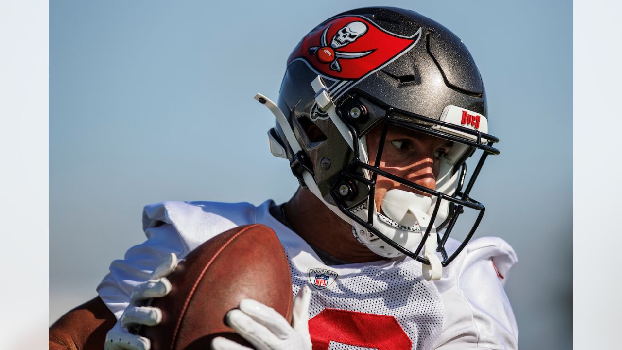 TAMPA, FL - JUL 30: Tampa Bay Buccaneers wide receiver Breshad Perriman  (16) makes a catch during the Tampa Bay Buccaneers Training Camp on July  30, 2022 at the AdventHealth Training Center