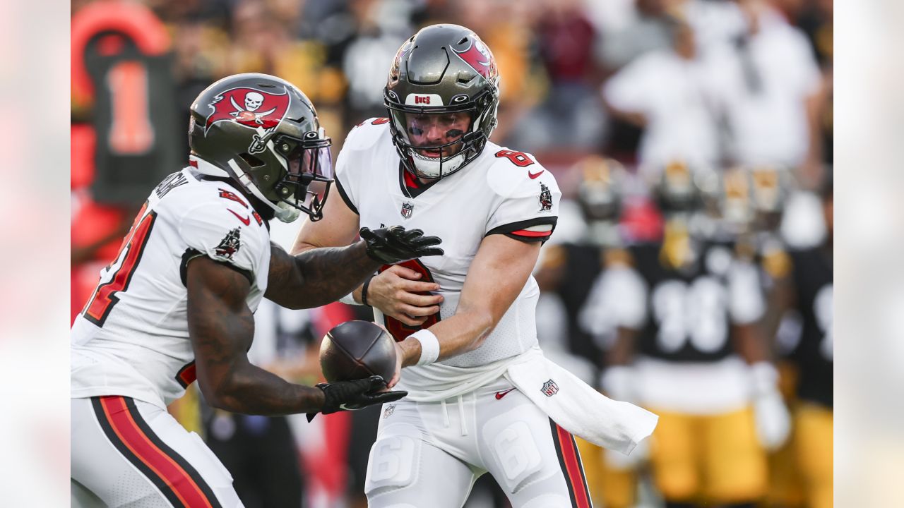 Bucs lose to Steelers 27-17 in preseason game