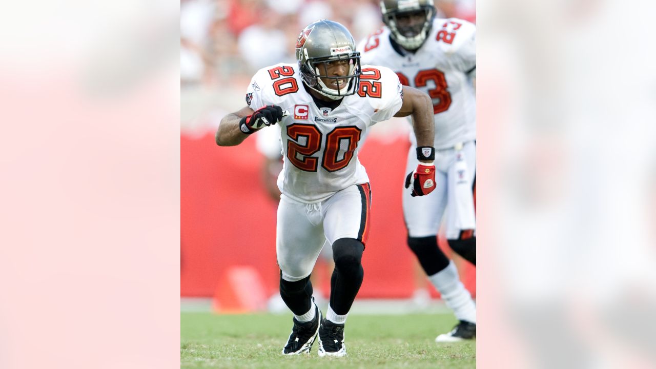 Rondé Barber's Hall of Fame nod cements legacy of Bucs' 2002 defense