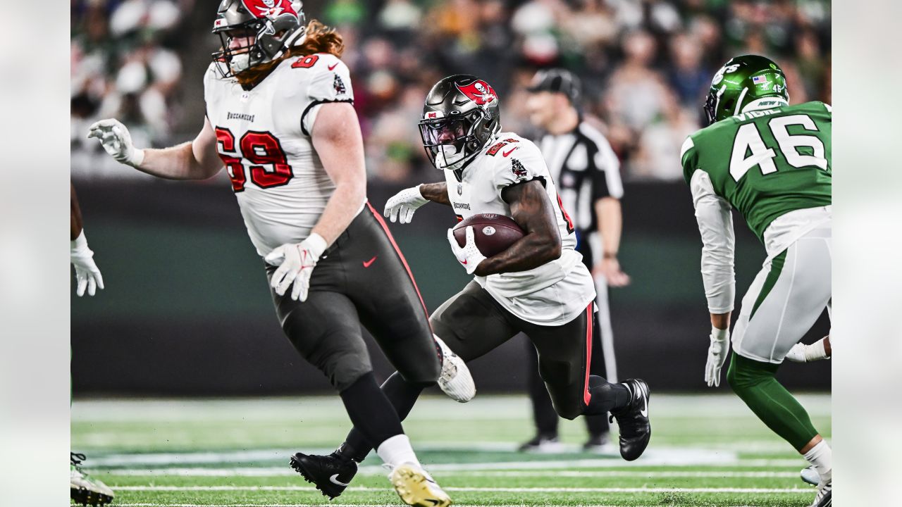 Kyle Trask Draws Positive Reviews from Bucs Fans vs. Jets as Baker Mayfield  Sits, News, Scores, Highlights, Stats, and Rumors