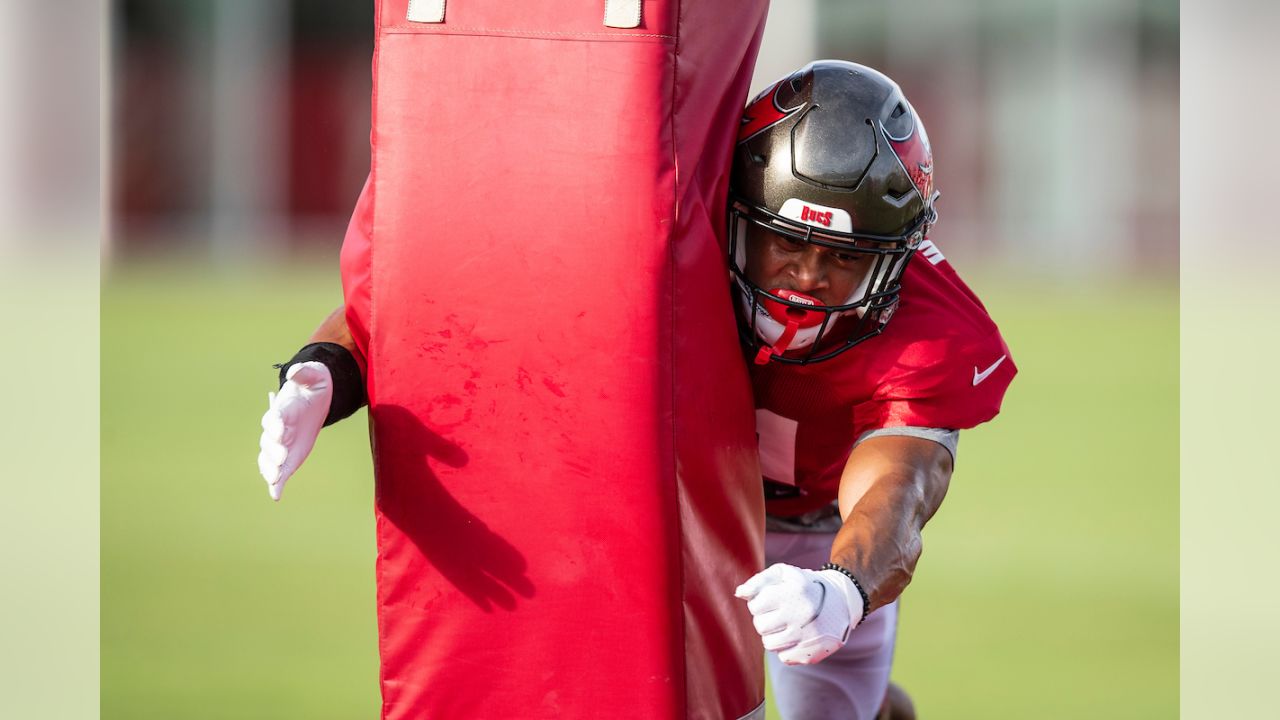 Anthony Nelson ready to break out as rotational pass rusher for Bucs