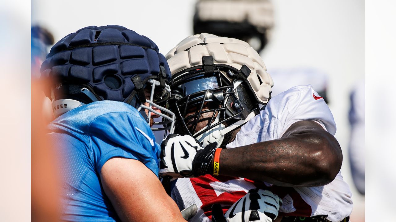 Tennessee Titans, Tampa Bay Buccaneers conclude practices with a fight