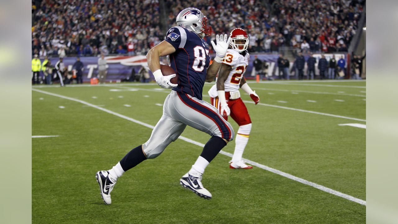 Gronk, Bennett forming unique tight end tandem for Patriots