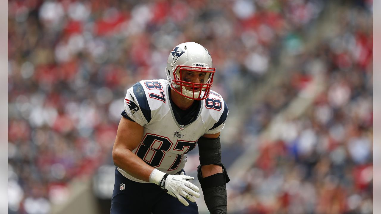 Fun facts about the Bucs new tight end Rob Gronkowski