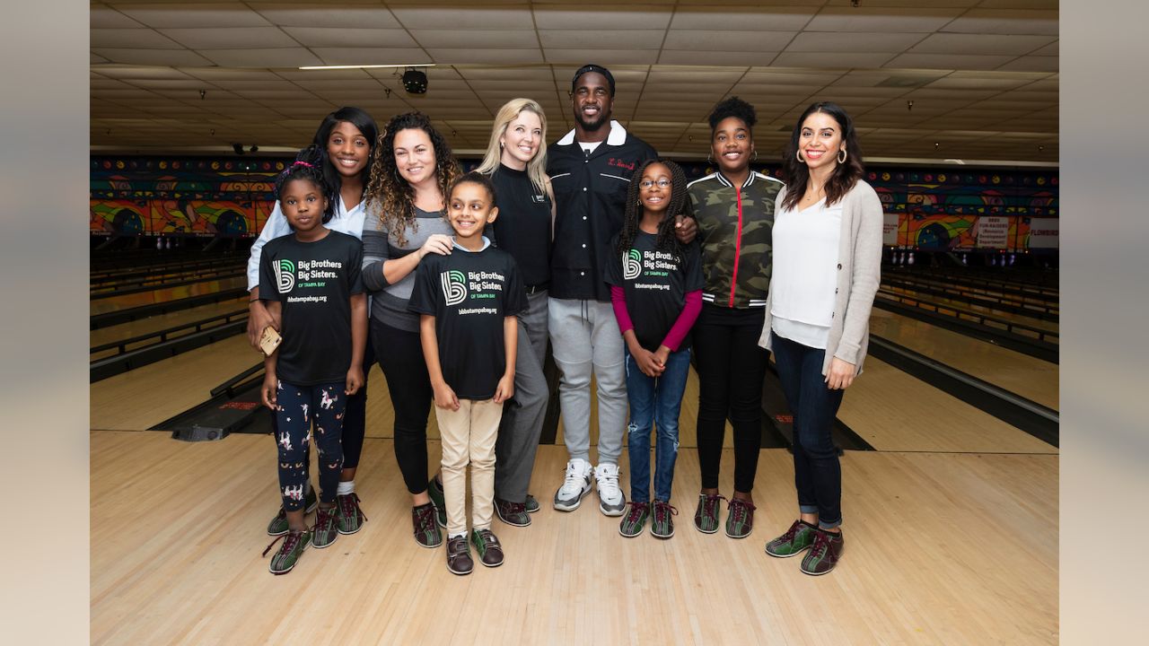 Annual Lavonte David Bowl For Kids' Sake Shows Support for Mentoring  Programs - Big Brothers Big Sisters of Tampa Bay