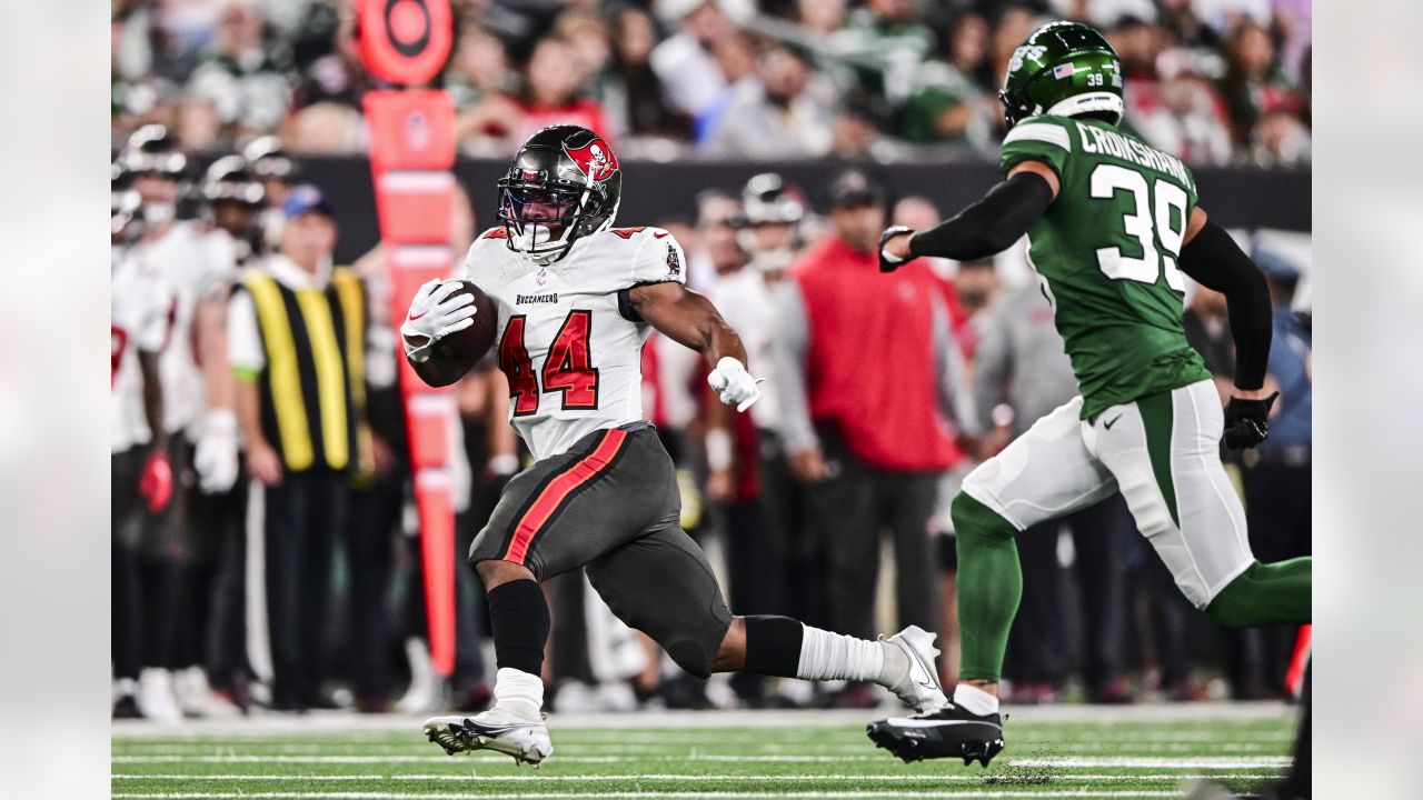 Mayfield sits while Trask plays in Bucs' 13-6 preseason win over Jets.  Backup Wolford injures neck - ABC News